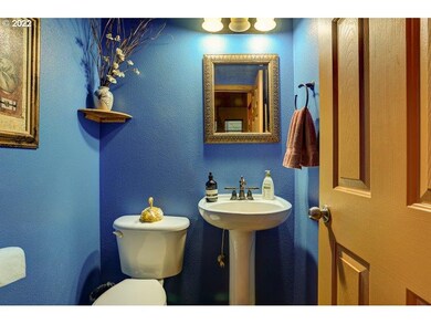 19478 Hollygrape St, Bend, OR 97702 - photo 6