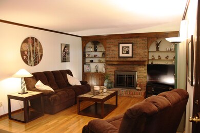 Family Room (2)