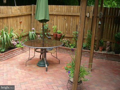 13120 Silver Maple Ct, Bowie, MD 20715 - photo 4