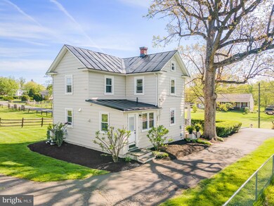 511 S 11th St, Purcellville, VA 20132 - photo 5