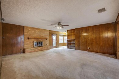 217 E Louella Dr, Hurst, TX 76054 - photo 5