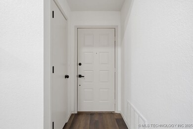 1702 S Aster Ct, Broken Arrow, OK 74012 - photo 7