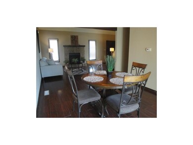 8808 Cottonwood St, Lenexa, KS 66215 - photo 7