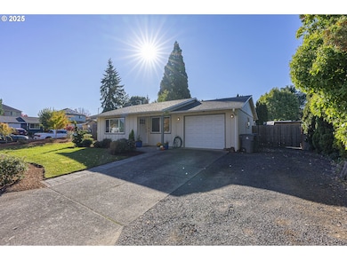 277 E 13th St, La Fayette, OR 97127 - photo 3