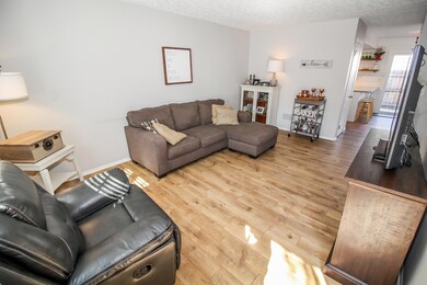 4654 Orwell Dr - 12
