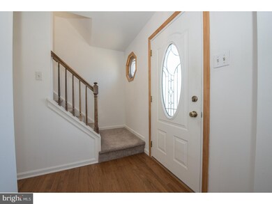 228 Edgewood Ave, Folsom, PA 19033 - photo 3