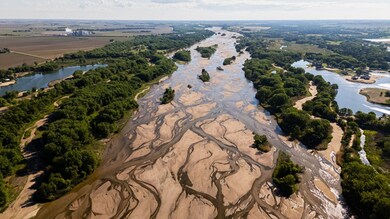 0001 Bareland Hwy 14, Central City, NE 68826 - photo 4