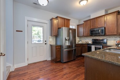 3829 Glenhaven Rd, Raleigh, NC 27606 - photo 5