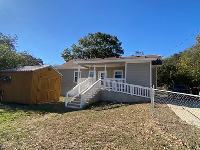 112 Palmo Dr, Luling, TX 78648 - photo 7