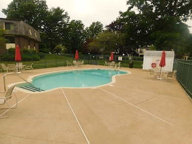 4700 N Main St unit 5B, Fall River, MA 02720 - photo 3