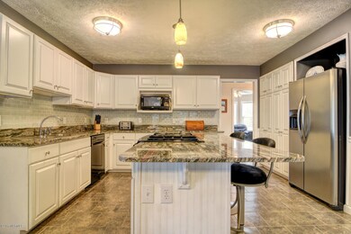 7413 Janice Ln, Wilmington, NC 28411 - photo 6