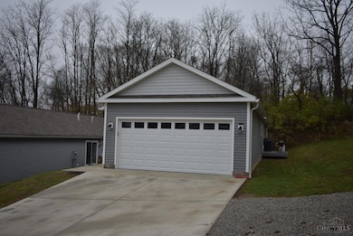 113 Springlake Ave, Hillsboro, OH 45133 - photo 2