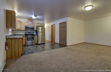 2060 Lucille - Kitchen