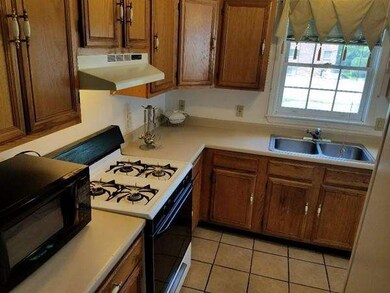 69 Paine St, Roslindale, MA 02131 - photo 3