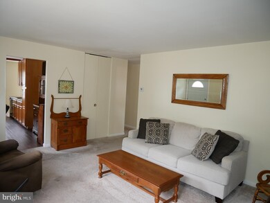 102 Walgrove Rd, Reisterstown, MD 21136 - photo 2