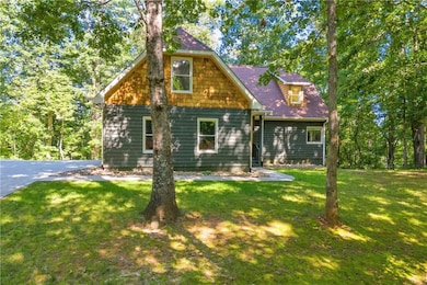 View of front of home featuring a front yard