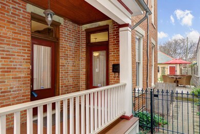 320 w 3rd-3