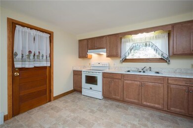 73 Tatnic Rd, Wells, ME 04090 - photo 5