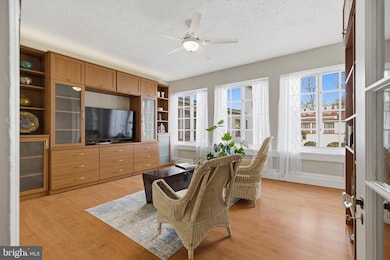 230 Stony Run Ln unit 4F, Baltimore, MD 21210 - photo 3