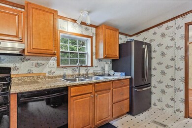 26 Rutabeggar Ln, Farmingdale, ME 04344 - photo 7