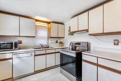 799 W 26th St, Holland-21