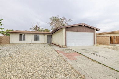 44256 Gingham Ave, Lancaster, CA 93535 - photo 7