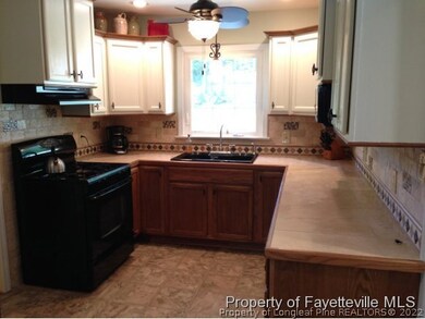 2607 Huntington Rd, Fayetteville, NC 28303 - photo 4