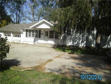 3244 Central Ave, Columbus, IN 47203 - photo 2