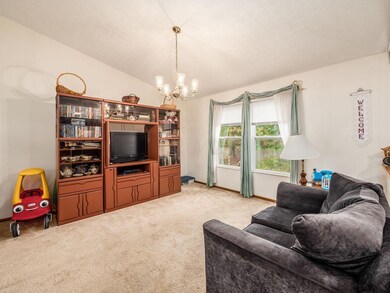 Flex-Dining-Sitting Area