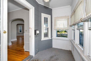 134 Beacon St unit 1, Lowell, MA 01850 - photo 3