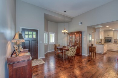 003_Foyer and Dining Room