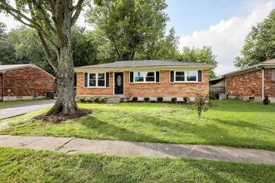 9216 Pagoda Dr, Louisville, KY 40229 - photo 3