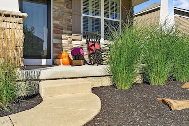 18926 Ledgestone Dr, Strongsville, OH 44149 - photo 5