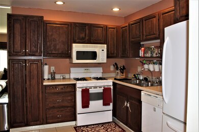 4503 Dundee Ave, Columbus, OH 43227 - photo 7