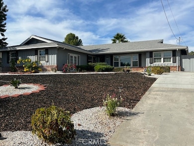 31156 Danelaw Ave, Redlands, CA 92373 - photo 2