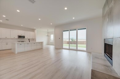 1910 Echo Lake Ct, Cleburne, TX 76033 - photo 7