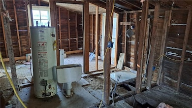 306 W 5th St, Longton, KS 67352 - photo 4