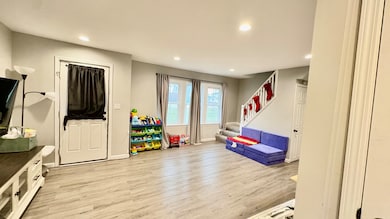 724 Mohawk Dr, Round Lake Heights, IL 60073 - photo 4