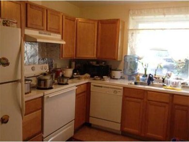 Sagamore Place Condominiums unit 112, Quincy, MA 02171 - photo 2