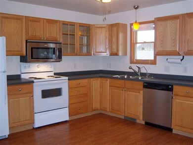 107 Taylor Ct, Potosi, WI 53820 - photo 4