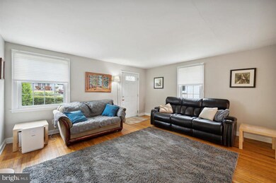 669 Georges Ln, Ardmore, PA 19003 - photo 4