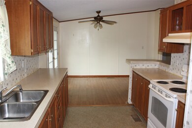 18910 Mckay Rd, Alvin, TX 77511 - photo 7