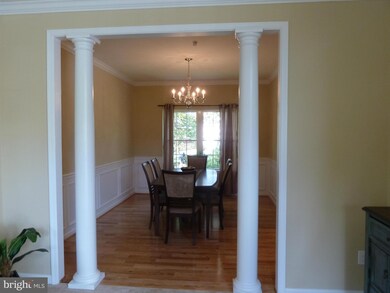 9216 Coleman Thomas Rd, Columbia, MD 21046 - photo 5