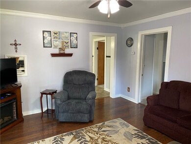 712 Prairie Ave, Mattoon, IL 61938 - photo 4