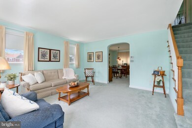 910 Palladi Dr, Halethorpe, MD 21227 - photo 5