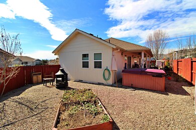 982 Jessica Ct, Eagle Point, OR 97524 - photo 5