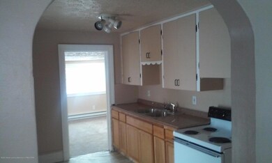 836 N Sycamore St, Lansing, MI 48906 - photo 3