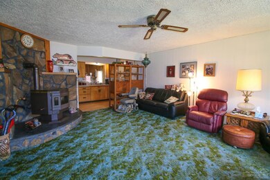 61247 Benham Rd, Bend, OR 97702 - photo 4