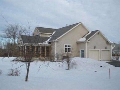 261 Potwine Ln, Amherst, MA 01002 - photo 3