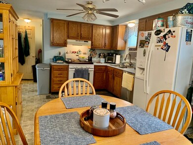 38 Saint Botolph St, Haverhill, MA 01832 - photo 5